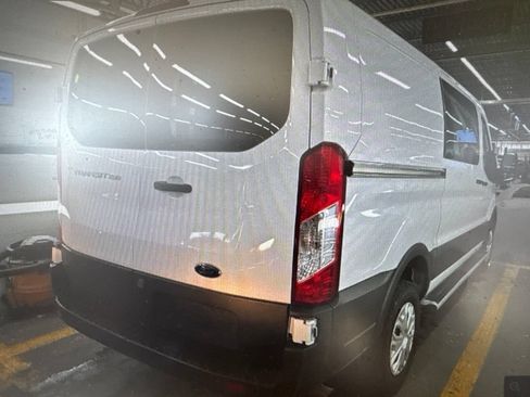 Used 2025 Ford Transit 250 Low Roof w/ Exterior Upgrade Package RWD image 4
