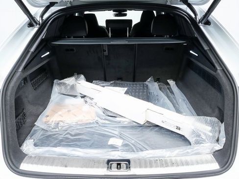 New 2026 Audi SQ8 Prestige image 28