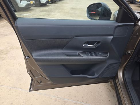 New 2026 Nissan Kicks SV FWD image 11