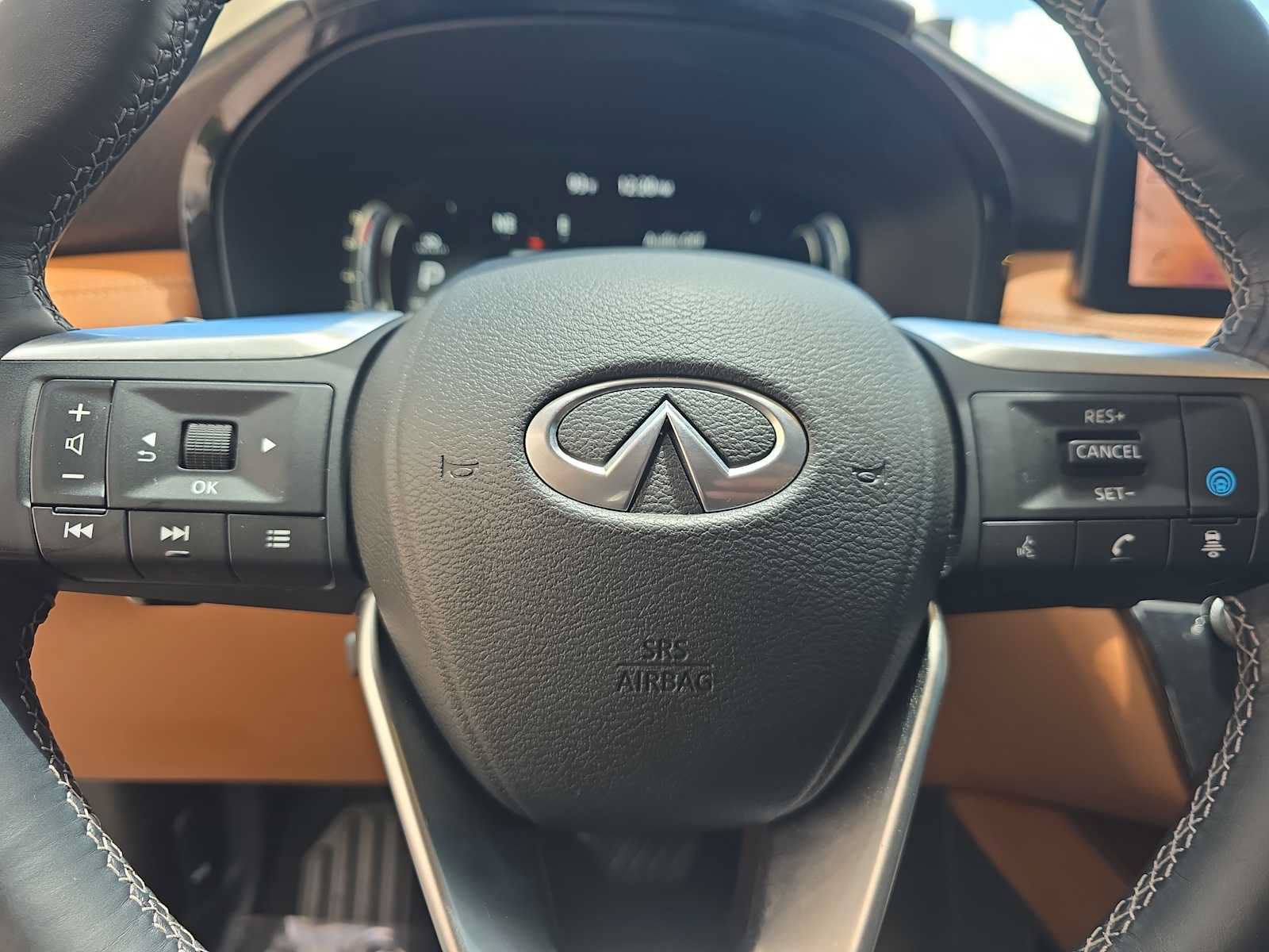 Certified 2025 INFINITI QX60 Sensory w/ Vision Package AWD/4WD image 27
