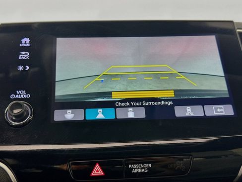 Used 2022 Honda Pilot Touring image 16