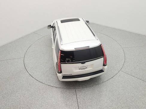Used 2017 Cadillac Escalade Luxury RWD image 15