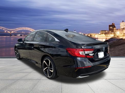Used 2022 Honda Accord Sport image 3