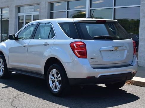 Used 2017 Chevrolet Equinox LS FWD image 7