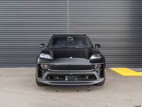 New 2026 Porsche Macan GTS Electric AWD/4WD image 6