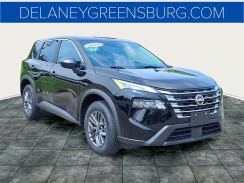 Used 2024 Nissan Rogue S AWD/4WD image 1