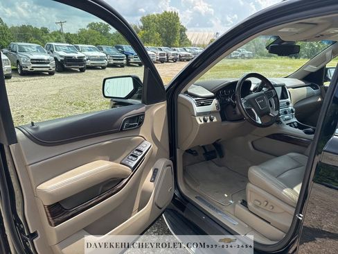 Used 2019 GMC Yukon XL SLT w/ Open Road Package image 17