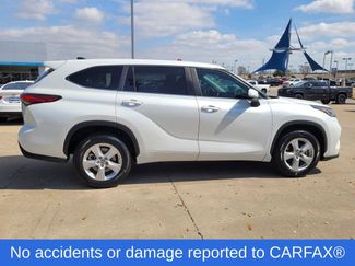 Used 2023 Toyota Highlander LE video 2