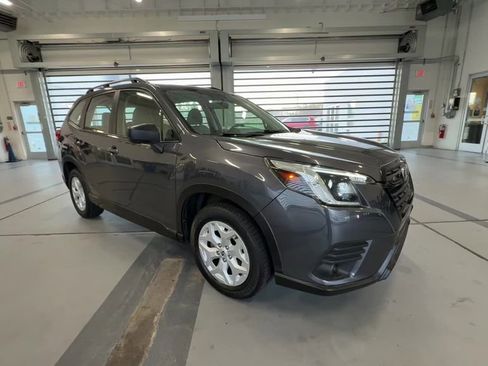 Used 2022 Subaru Forester AWD/4WD image 14