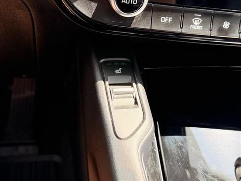 Used 2025 Kia Telluride S FWD image 26