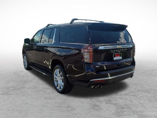Used 2024 Chevrolet Suburban High Country AWD/4WD image 5