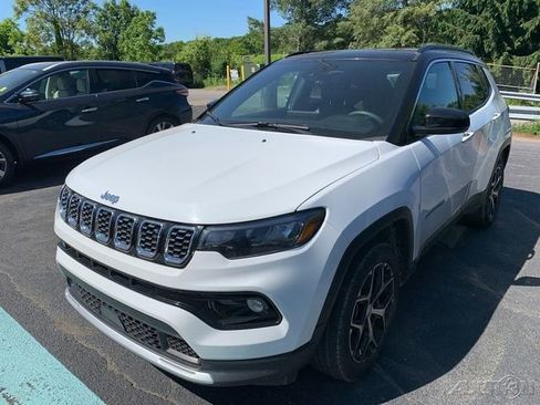 Used 2024 Jeep Compass Limited AWD/4WD image 1