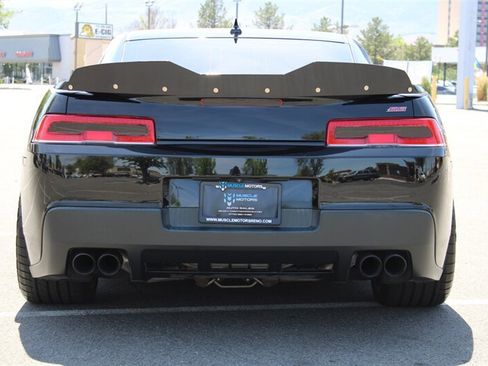 Used 2014 Chevrolet Camaro SS w/ SS Performance Package RWD image 17
