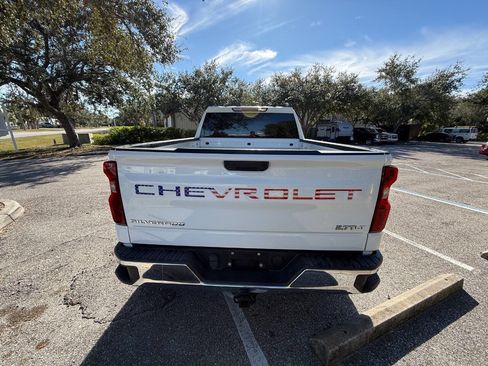 Used 2020 Chevrolet Silverado 1500 LT w/ LT Value Package image 7