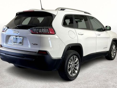 Used 2020 Jeep Cherokee Latitude Plus image 2