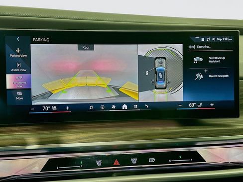 Used 2023 BMW 740i RWD image 14