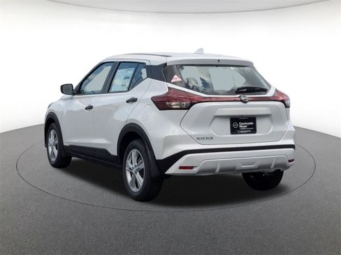 New 2025 Nissan Kicks Play S image 7
