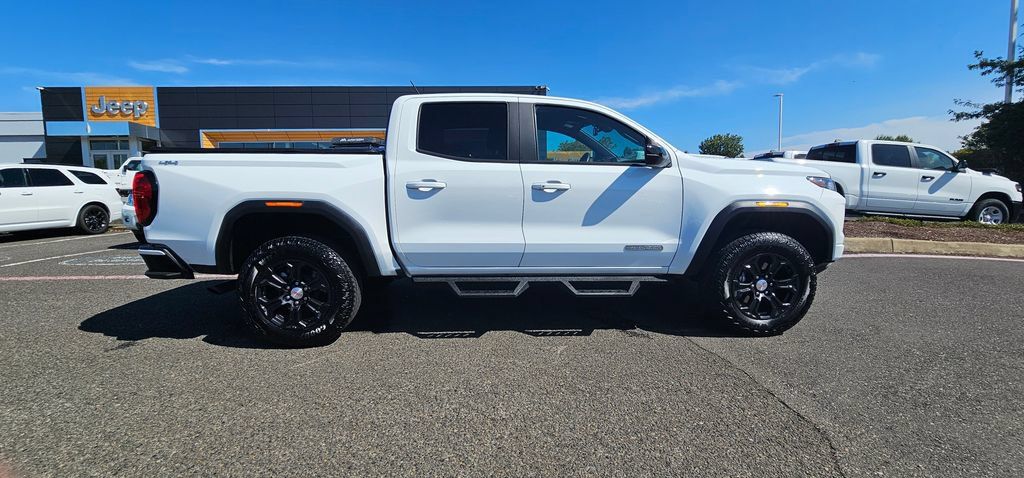 Used 2023 GMC Canyon Elevation w/ Elevation Premium Package AWD/4WD image 8