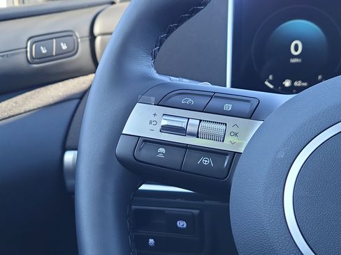 New 2026 Hyundai Tucson Limited image 16