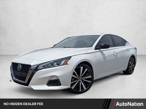 Used 2022 Nissan Altima 2.5 SR FWD image 1