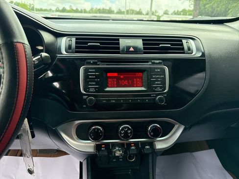 Used 2017 Kia Rio LX FWD image 18