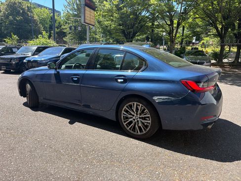 Used 2023 BMW 330i xDrive Sedan w/ Parking Assistance Package AWD/4WD image 4