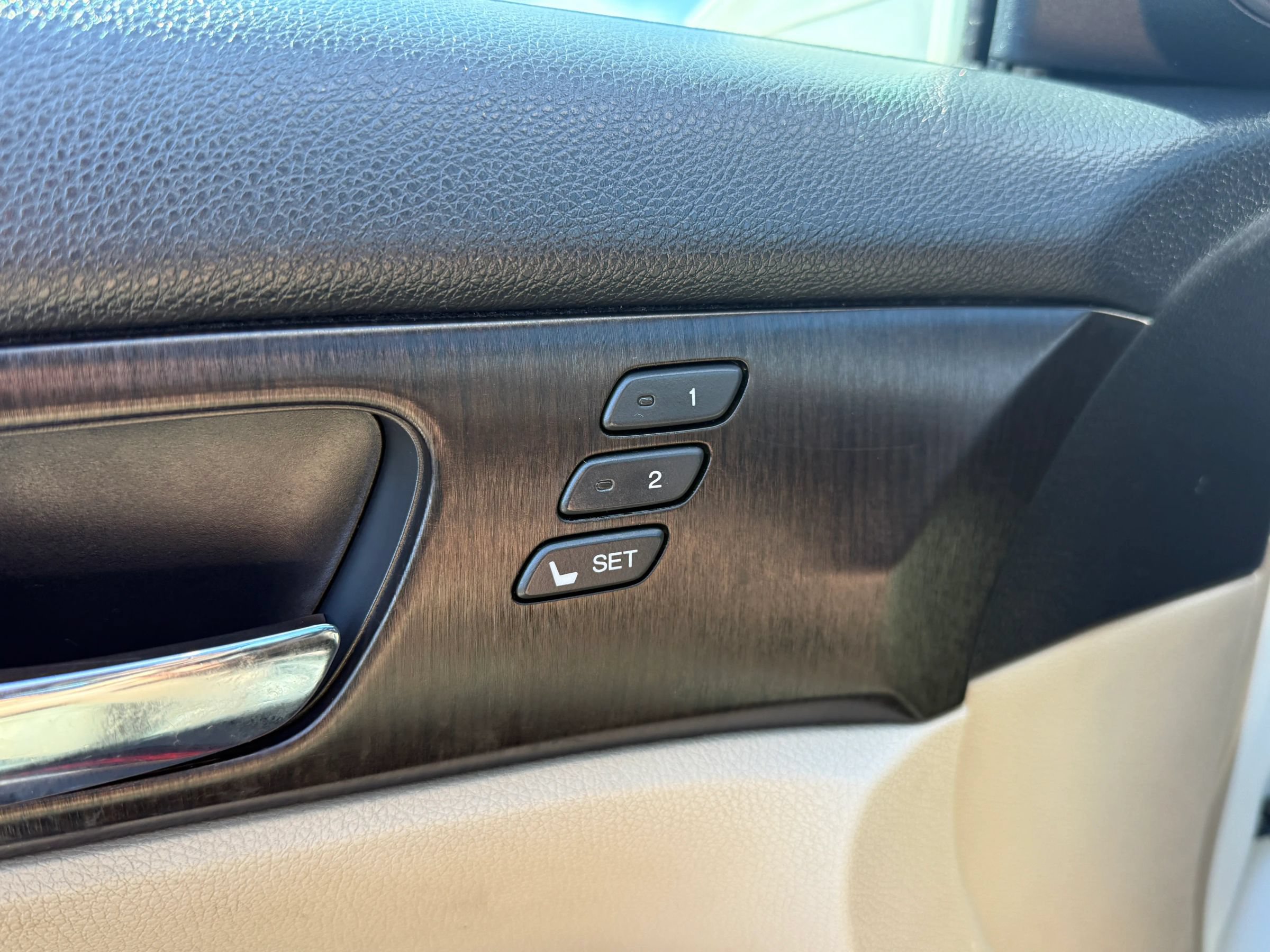 Used 2014 Honda Accord EX-L image 26