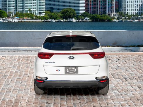 Used 2021 Kia Sportage LX image 6