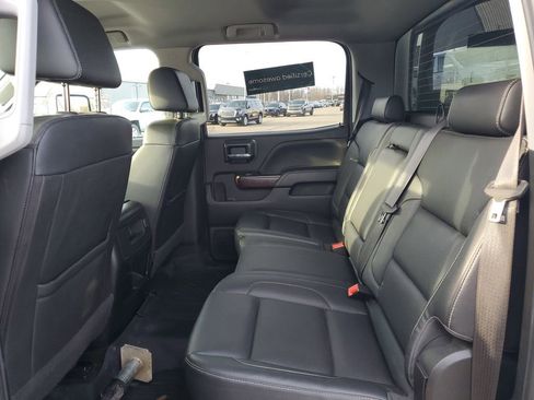 Certified 2018 GMC Sierra 2500 SLT w/ Duramax Plus Package image 29