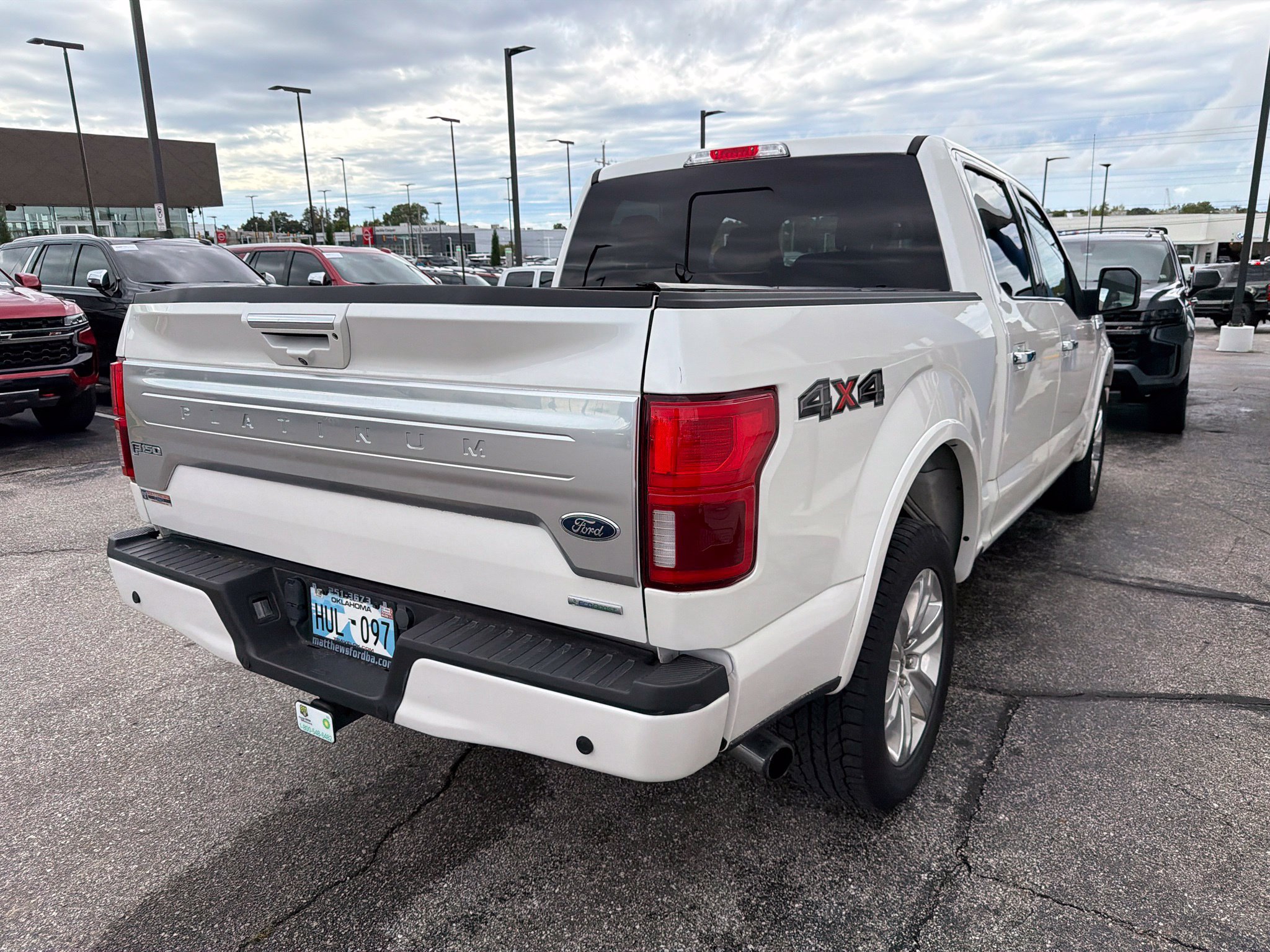 Used 2019 Ford F150 Platinum w/ Equipment Group 701A Luxury AWD/4WD image 3