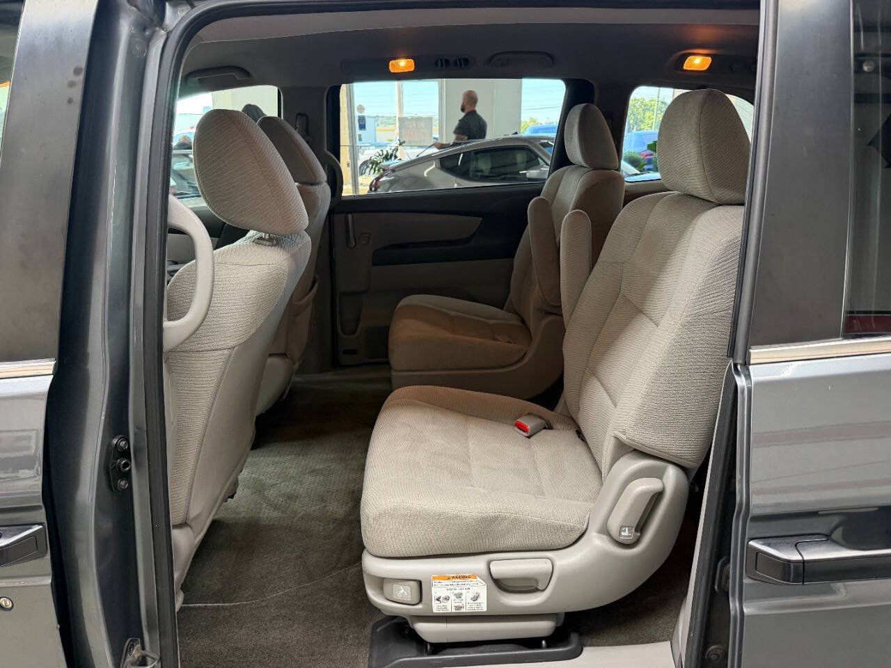 Used 2013 Honda Odyssey LX image 12