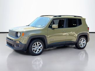 Used 2015 Jeep Renegade Latitude w/ Popular Equipment Group FWD video 2