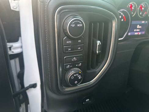 Used 2020 Chevrolet Silverado 1500 LT w/ All-Star Edition image 32