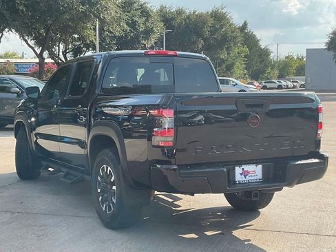 Used 2023 Nissan Frontier PRO-4X w/ Pro Convenience Package AWD/4WD image 6