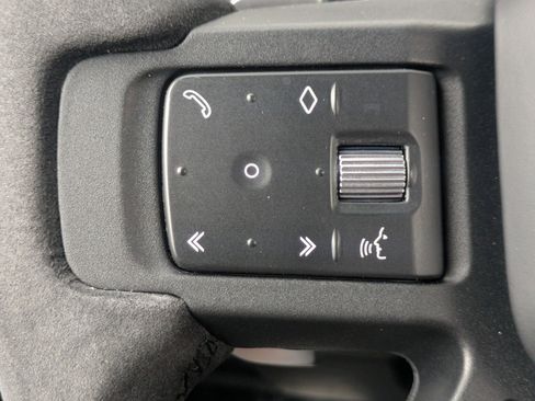 Certified 2023 Land Rover Defender 110 image 16