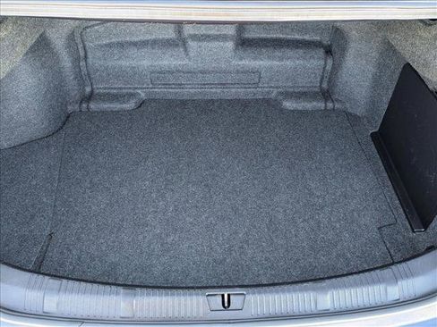 Used 2016 Toyota Avalon XLE Premium image 6