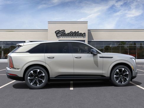 New 2025 Cadillac Escalade IQ Sport 2 image 39