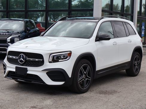 Used 2023 Mercedes-Benz GLB 250 image 7