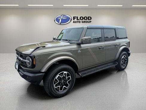 New 2026 Ford Bronco Outer Banks AWD/4WD image 3