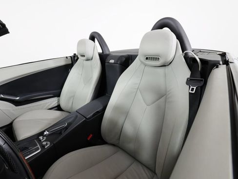 Used 2010 Mercedes-Benz SLK 350 image 13