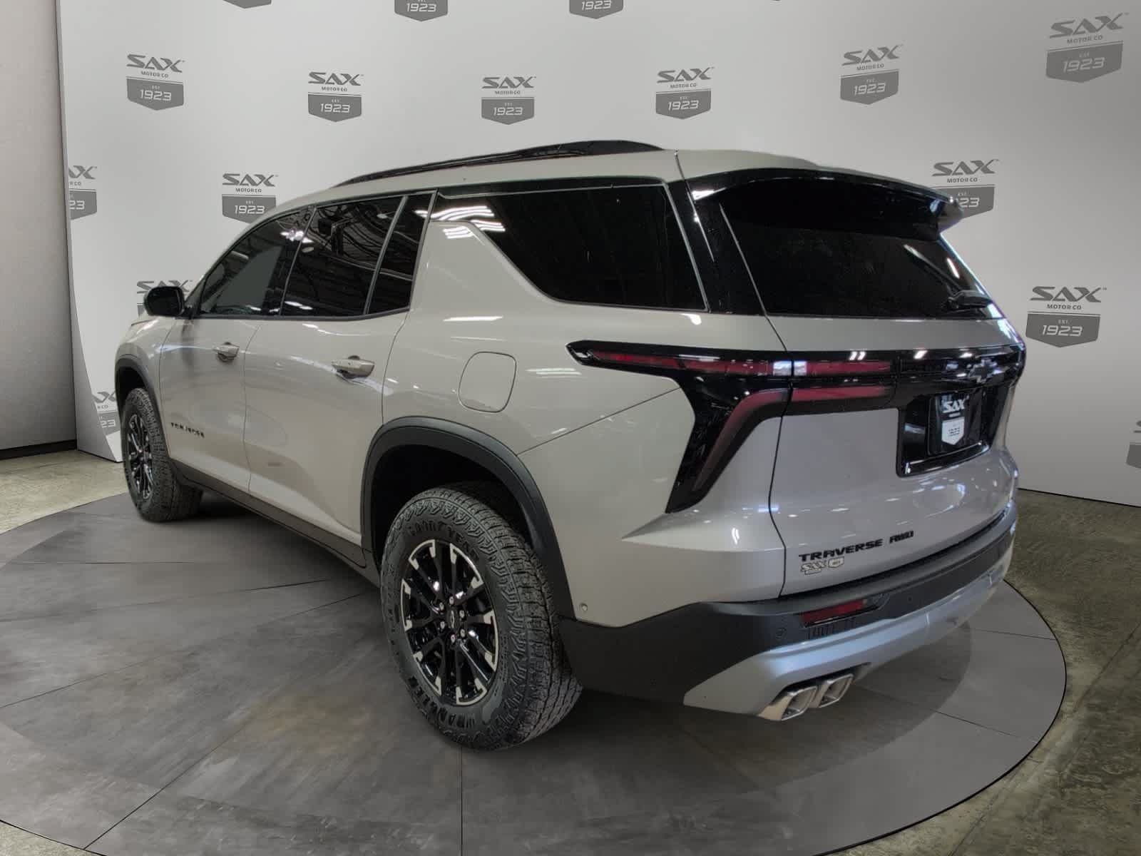 Used 2026 Chevrolet Traverse Z71 w/ Enhanced Driving Package AWD/4WD image 3