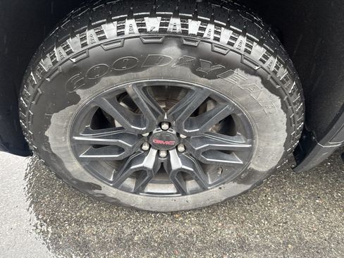 Used 2019 GMC Sierra 1500 Elevation w/ Elevation Value Package AWD/4WD image 5