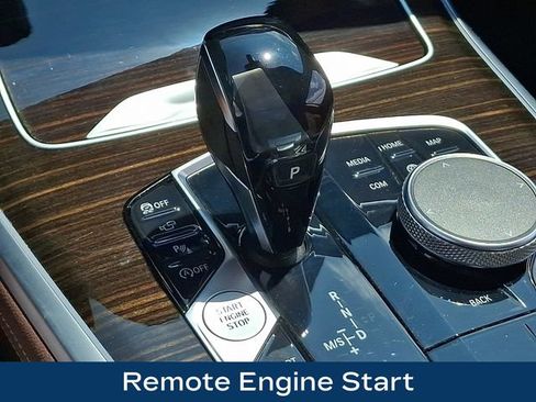 Used 2020 BMW X7 xDrive40i w/ Premium Package AWD/4WD image 11