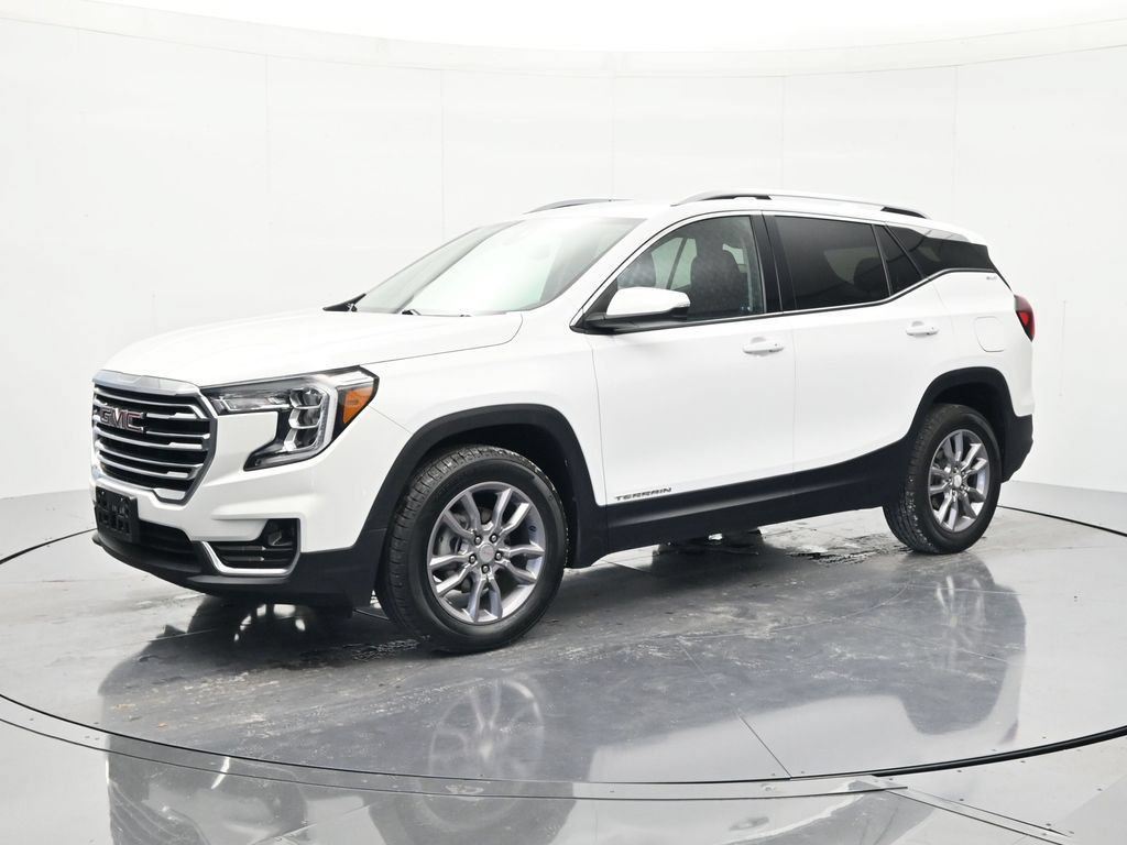 Used 2024 GMC Terrain SLT AWD/4WD image 1