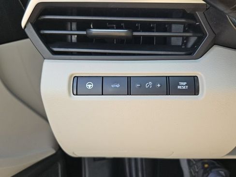 Used 2019 Nissan Altima 2.5 SV FWD image 16