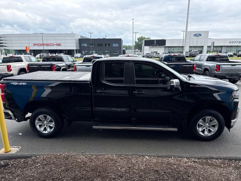 Used 2020 Chevrolet Silverado 1500 LT w/ All-Star Edition AWD/4WD image 5