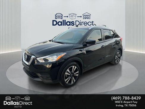 Used 2020 Nissan Kicks SV image 1