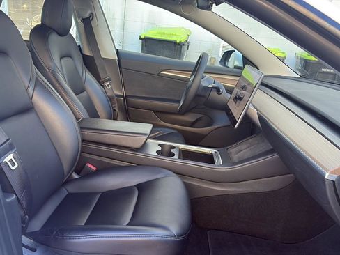 Used 2022 Tesla Model 3 Long Range image 17