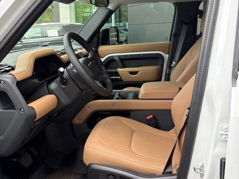 Used 2025 Land Rover Defender 110 X-Dynamic SE AWD/4WD image 20
