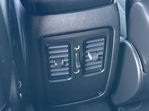 Used 2024 Dodge Durango GT w/ Blacktop Package image 15